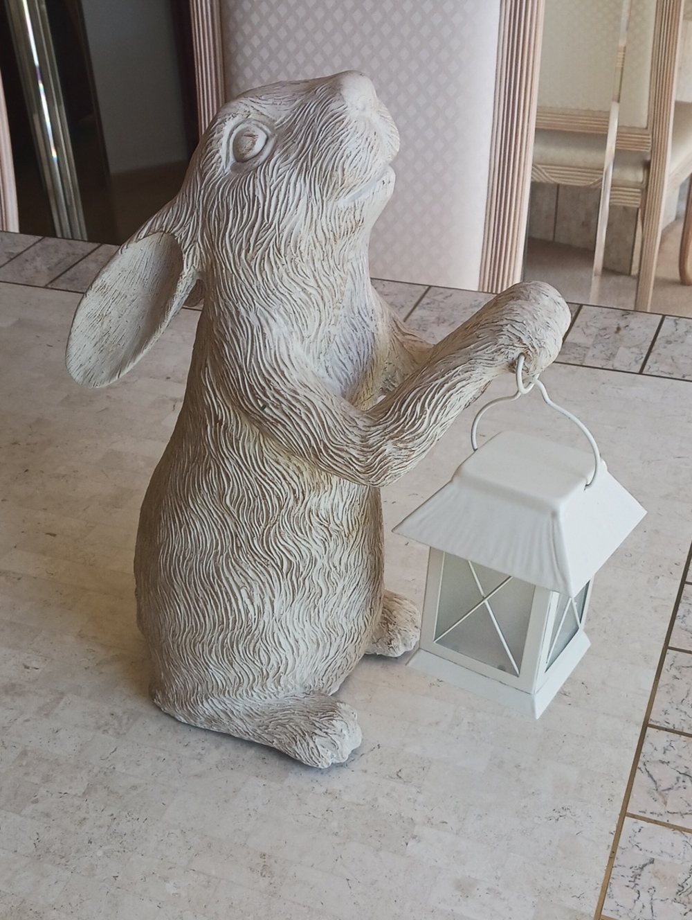 Garden Bunny holding Lantern,NEW..ivory "Weathered"finish..Resin- Indoor/outdoor